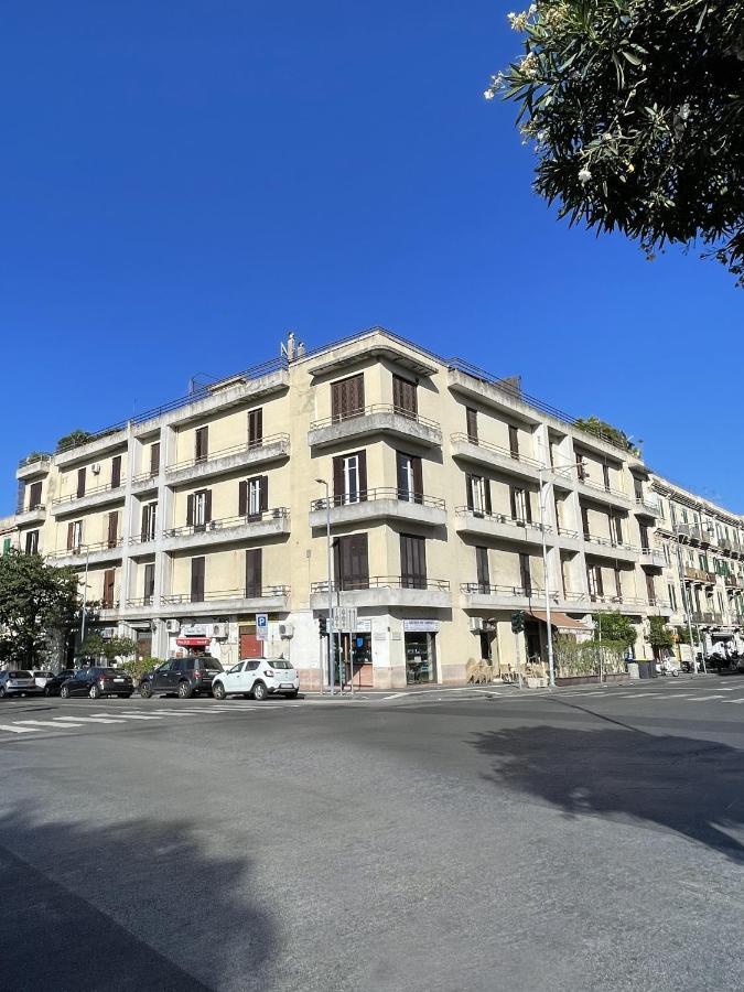 Isola - Smart Aparthotel Messina Exterior photo