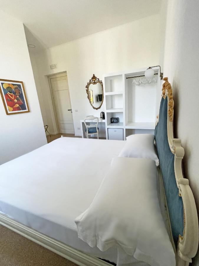 Isola - Smart Aparthotel Messina Exterior photo